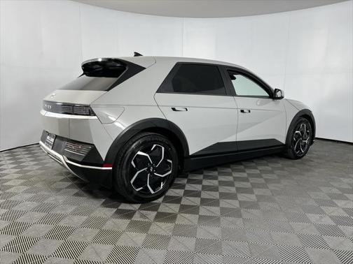 2022 Hyundai IONIQ 5 SE