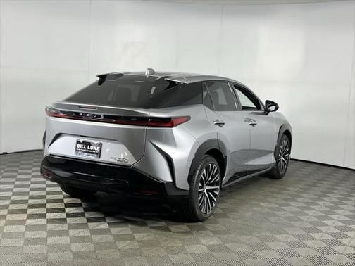 2023 Lexus RZ 450e Luxury