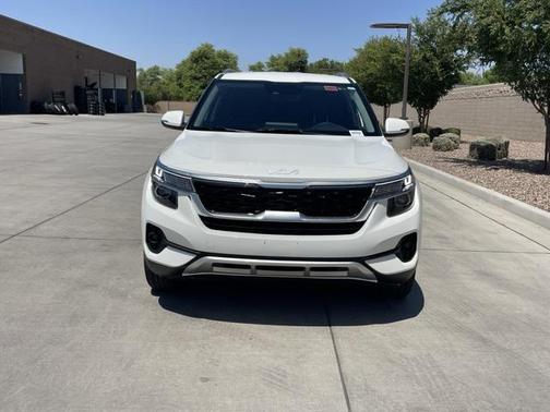 2023 Kia Seltos S