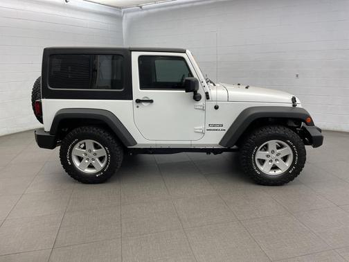 2017 Jeep Wrangler Sport