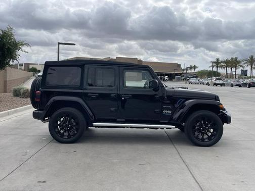 2022 Jeep Wrangler Unlimited 4xe Sahara
