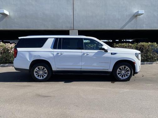 2021 GMC Yukon XL SLT
