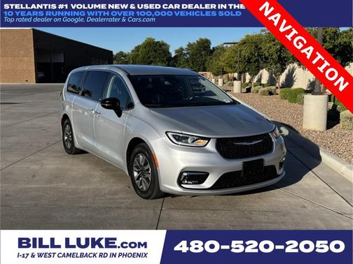 2024 Chrysler Pacifica Hybrid Select