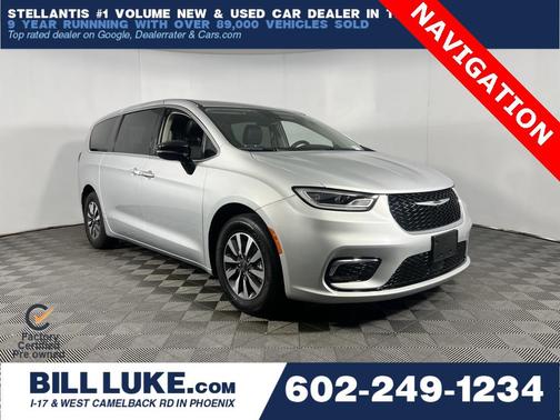 2024 Chrysler Pacifica Hybrid Select