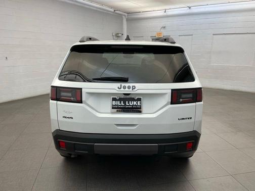 Bright White Clearcoat 2026 Jeep Cherokee Limited