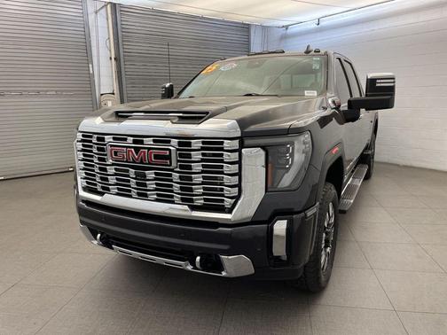 2025 GMC Sierra 2500 Denali
