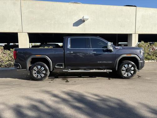 2025 GMC Sierra 2500 Denali