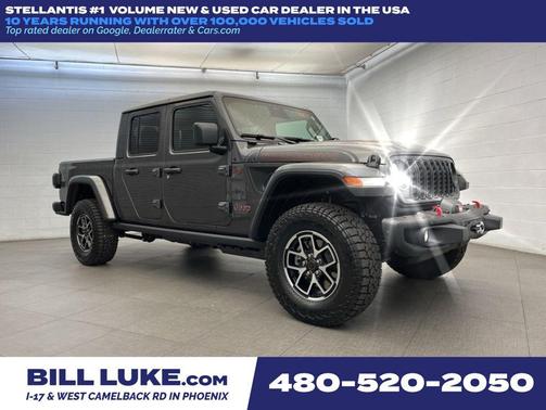 Granite Crystal Metallic Clearcoat 2026 Jeep Gladiator Rubicon