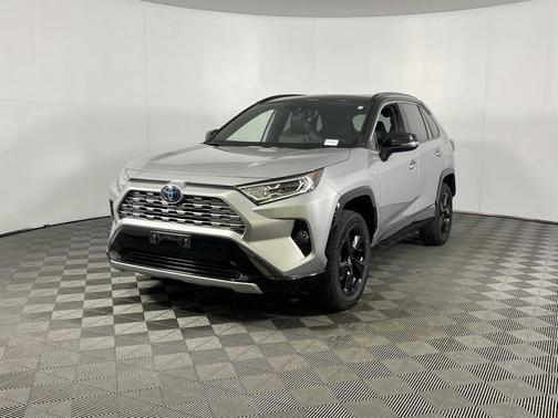 2019 Toyota RAV4 Hybrid SE
