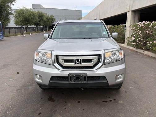 Alabaster Silver Metallic 2011 Honda Pilot EX-L