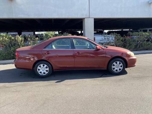 2004 Toyota Camry LE