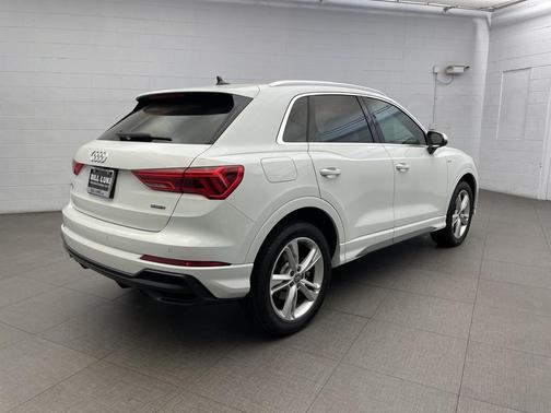 2020 Audi Q3 45 S line Premium
