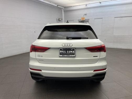 2020 Audi Q3 45 S line Premium