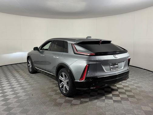 Argent Silver Metallic 2024 Cadillac LYRIQ Tech