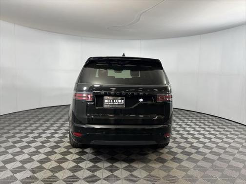2024 Land Rover Discovery P300 Dynamic SE