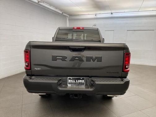 2025 RAM 2500 Tradesman Crew Cab 4x4 6'4' Box