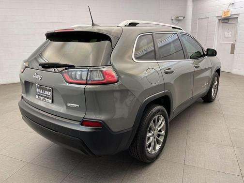 Sting-Gray Clearcoat 2020 Jeep Cherokee Latitude Plus