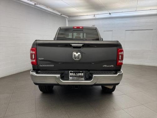 2022 RAM 2500 Laramie Crew Cab 4x4 6'4' Box