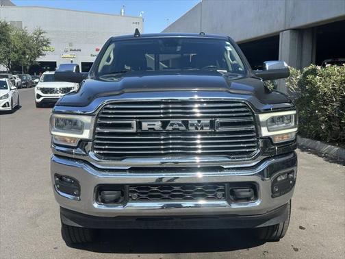 2022 RAM 2500 Laramie Crew Cab 4x4 6'4' Box