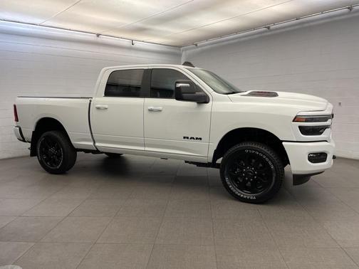 2026 RAM 2500 Laramie Crew Cab 4x4 6'4' Box