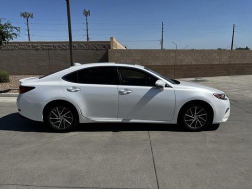 2016 Lexus ES 350 Base