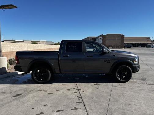 2024 RAM 1500 Classic Warlock Crew Cab 4x4 5'7' Box