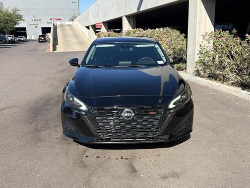 2023 Nissan Altima SR FWD