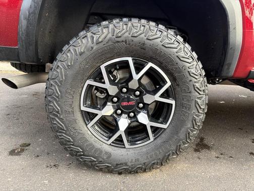 2024 GMC Canyon AT4X