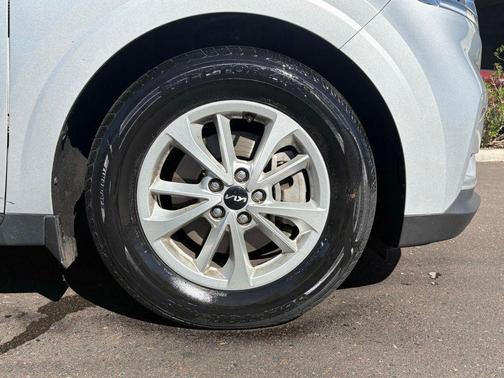 2022 Kia Carnival LXS