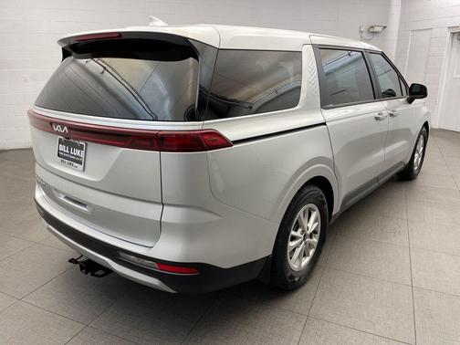 2022 Kia Carnival LXS