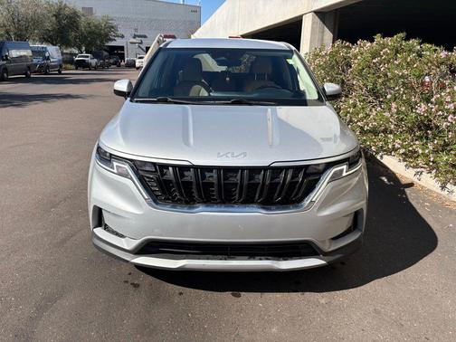 2022 Kia Carnival LXS