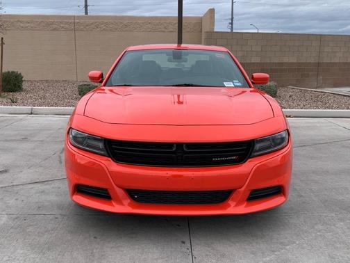 Photo 2 of 47 of 2020 Dodge Charger SXT