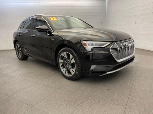 Brilliant Black 2022 Audi e-tron Premium