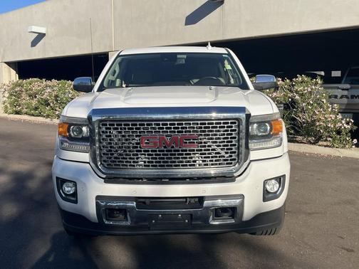 2016 GMC Sierra 2500 Denali