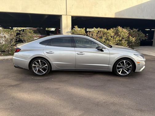 2022 Hyundai SONATA SEL Plus