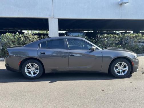 2017 Dodge Charger SE