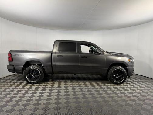 2025 RAM 1500 Warlock Crew Cab 4x4 5'7' Box