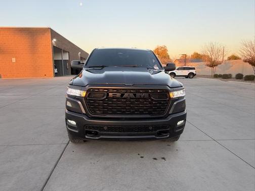 2025 RAM 1500 Warlock Crew Cab 4x4 5'7' Box