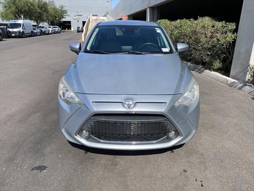2019 Toyota Yaris Sedan LE