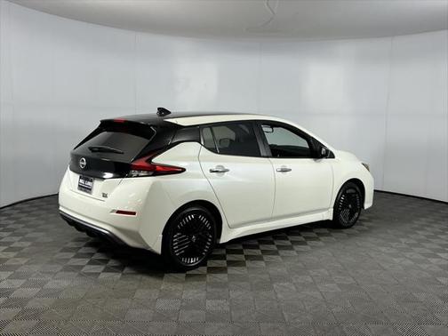 2024 Nissan Leaf SV PLUS