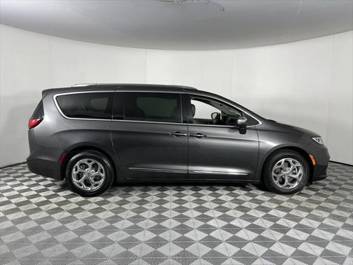 2021 Chrysler Pacifica Hybrid Limited