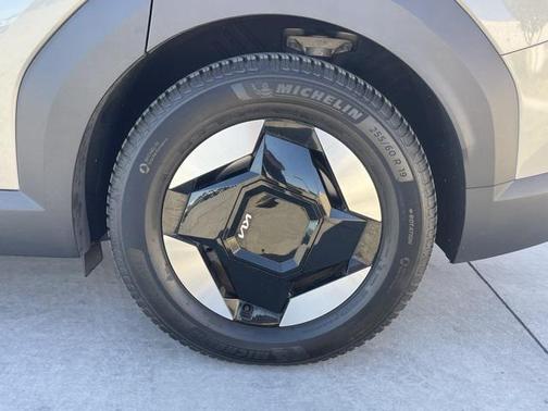 2024 Kia EV9 Wind