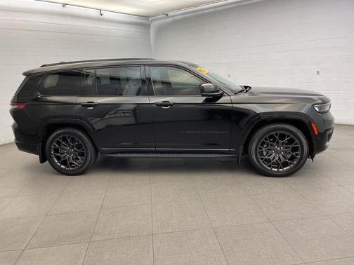 2023 Jeep Grand Cherokee L Summit Reserve