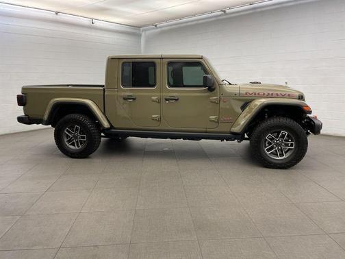 2026 Jeep Gladiator Mojave 4x4