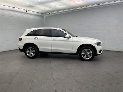 2018 Mercedes-Benz GLC 300 Base