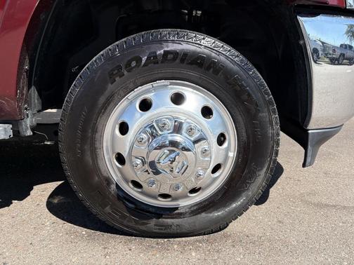 2020 RAM 3500 Laramie Crew Cab 4x4 8' Box