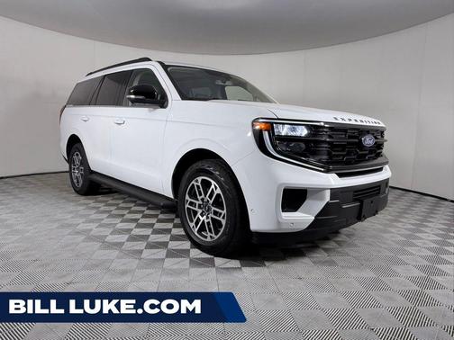 Oxford White 2025 Ford Expedition Active