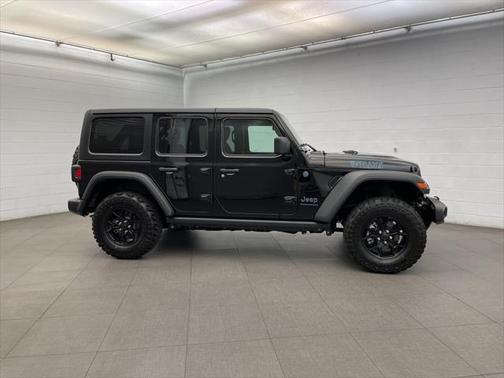 2025 Jeep Wrangler 4xe Willys