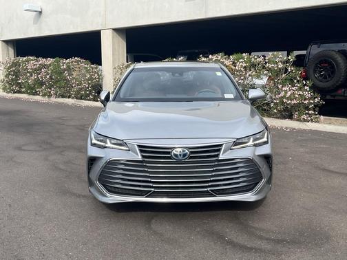2020 Toyota Avalon Hybrid Limited