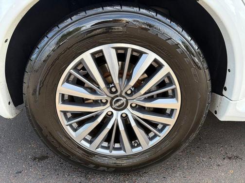 Aspen White Tricoat 2022 Nissan Armada SL 2WD